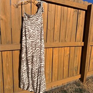 Zebra Print One-Shoulder Maxi Dress w/ Pockets – XS & S